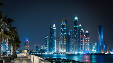 Dubai Marina - Luxury Lifestyle, Entertainment and Shopping